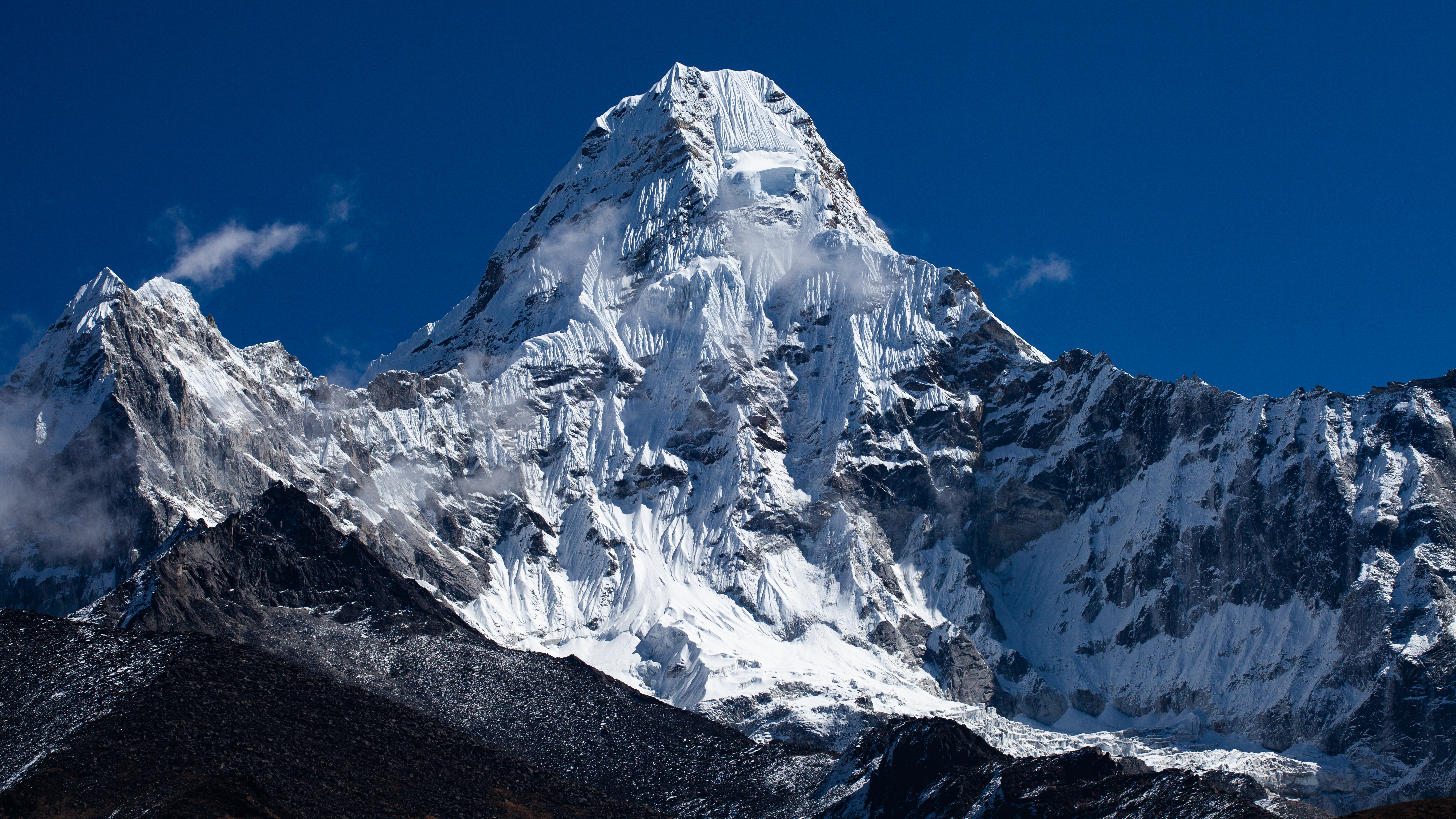 Ama Dablam (6856 moh)