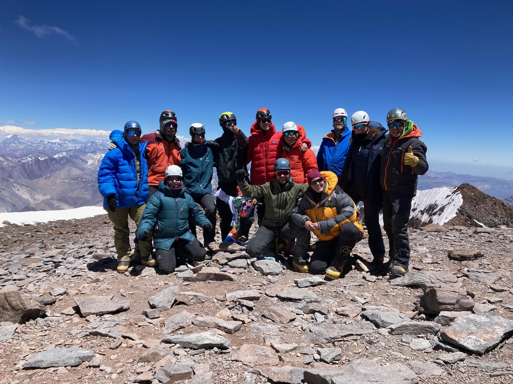 Toppen av Aconcagua 2024 - Norrøna Hvitserk Adventure