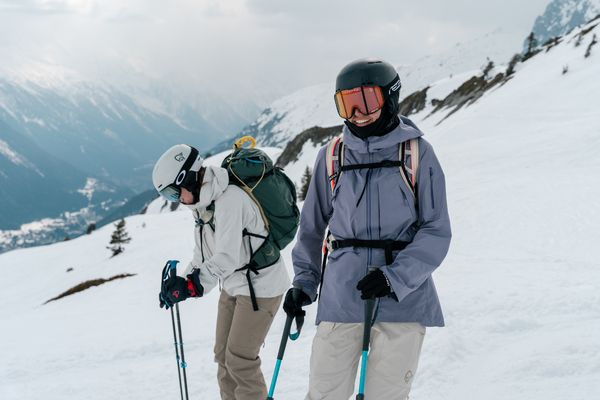 Girls smiling in the ski slopes. Photo: Morgan Bodet