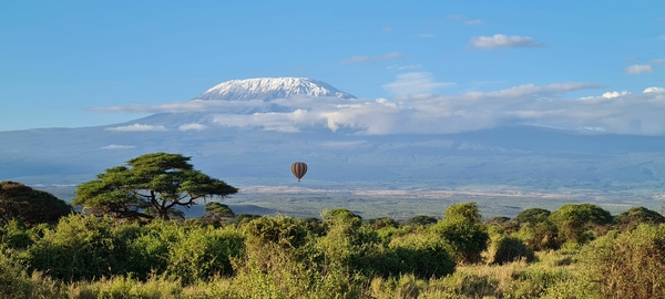 Kilimanjaro hot air balloon
