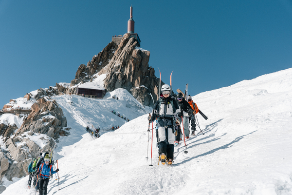 Participants walking down from Aguille du Midi
