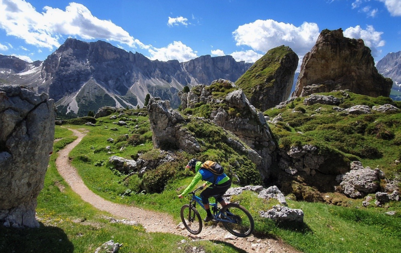 Mountain Biking in the Dolomites@RideOn