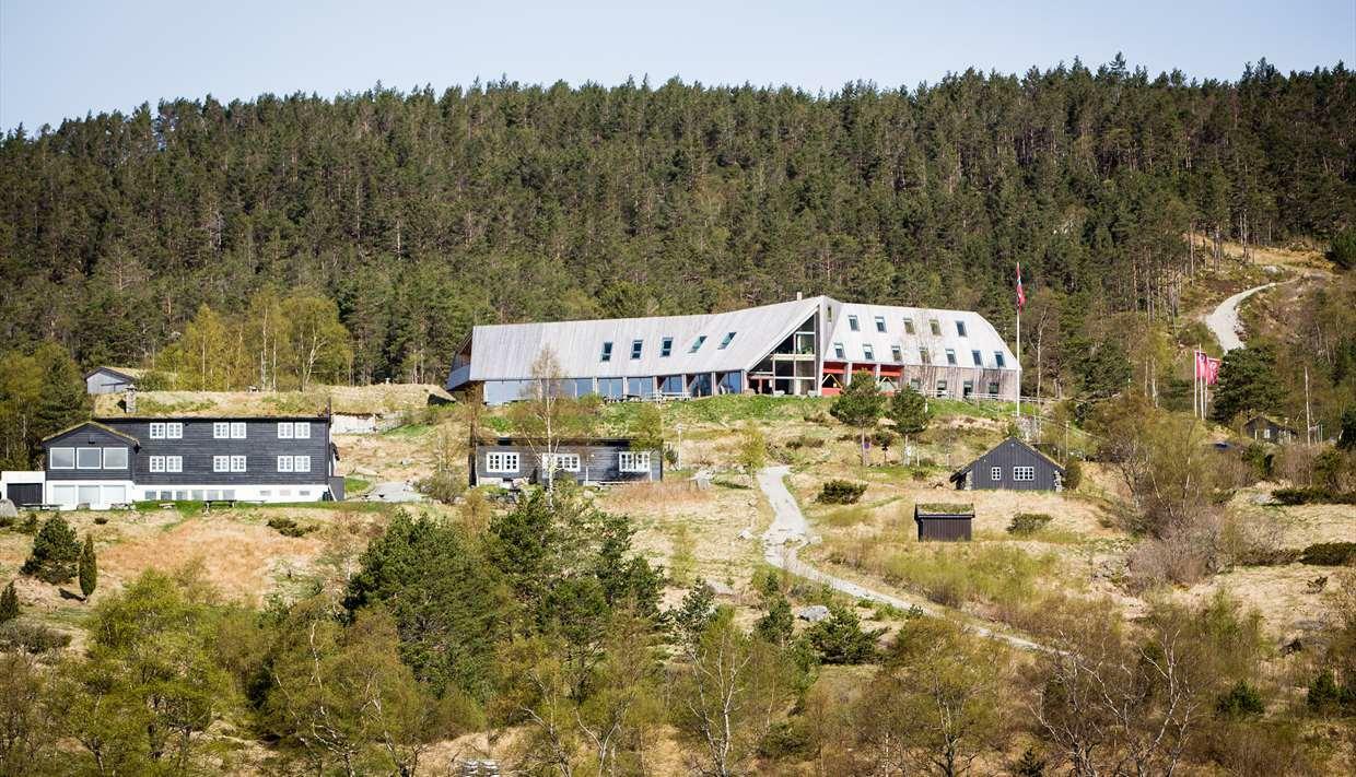 Trolltunga Preikestolen and Kjerag(4)