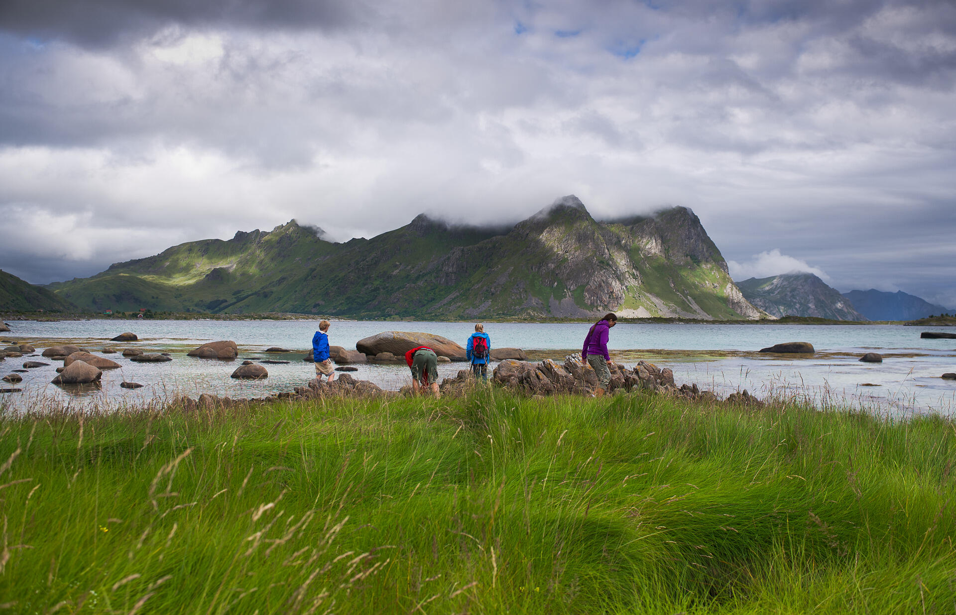 Lofoten Islands_CH  - VisitNorway.com (1) (1)