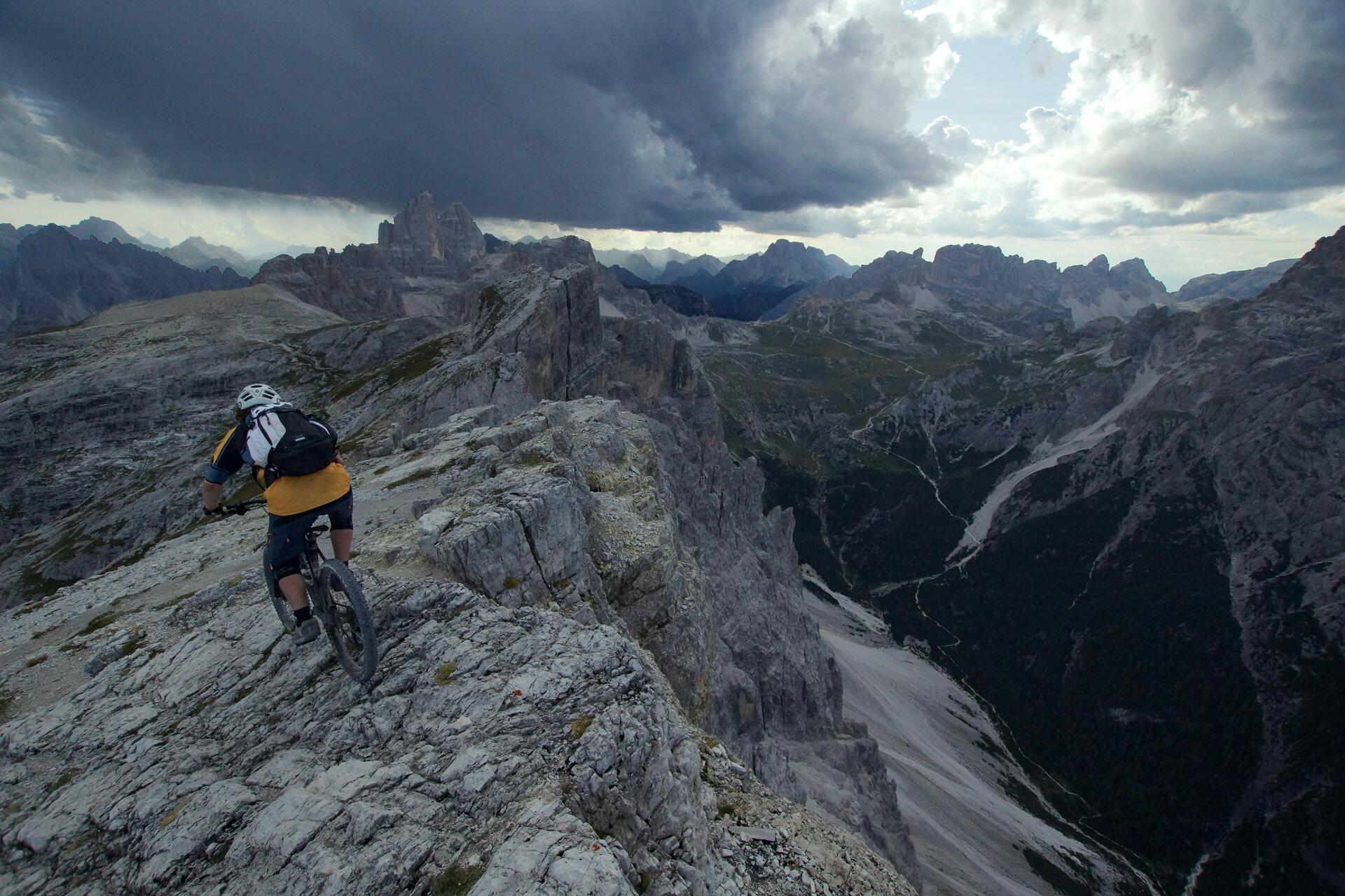 Dolomites-2025@sebastian-marx-unsplash (1)