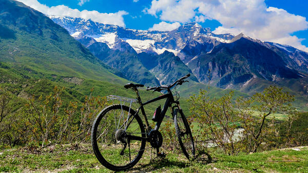 Sykkeltur i Albania