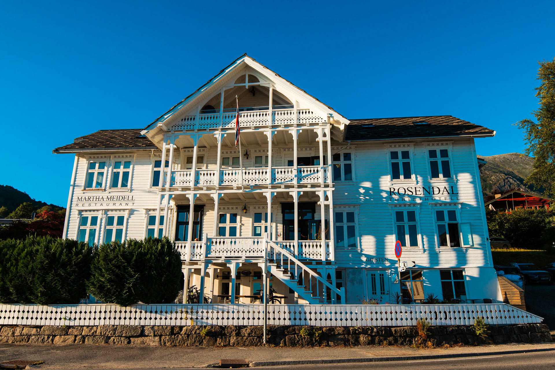 Trolltunga Preikestolen and Kjerag@ThorHUlstad(1)